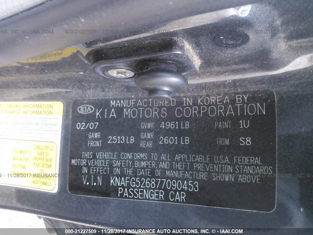 KNAFG526877090453 - 2007 KIA RONDO LX/EX GRAY photo 9