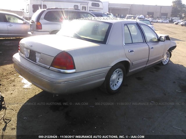 2FAFP74W8WX169826 - 1998 FORD CROWN VICTORIA LX GOLD photo 4