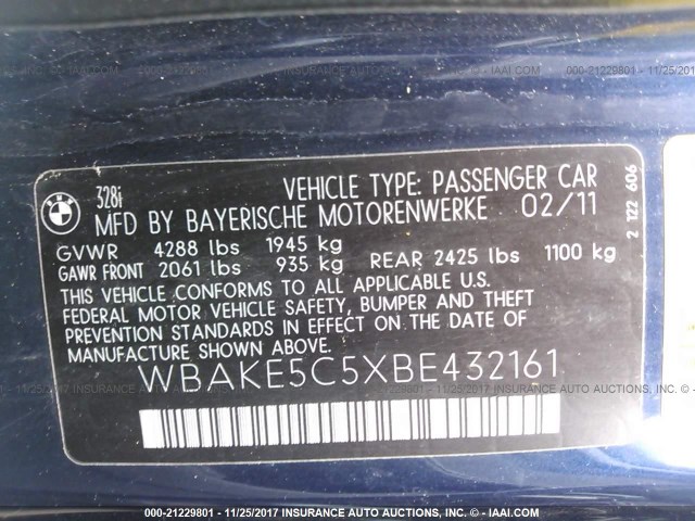 WBAKE5C5XBE432161 - 2011 BMW 328 I SULEV BLUE photo 9