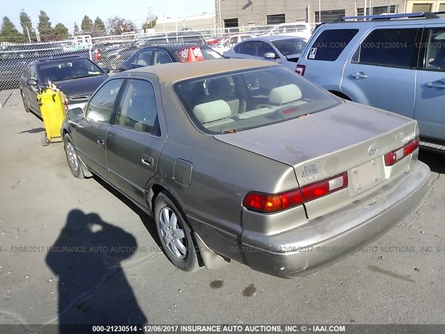 JT2BG22K0X0364985 - 1999 TOYOTA CAMRY LE/XLE BEIGE photo 3