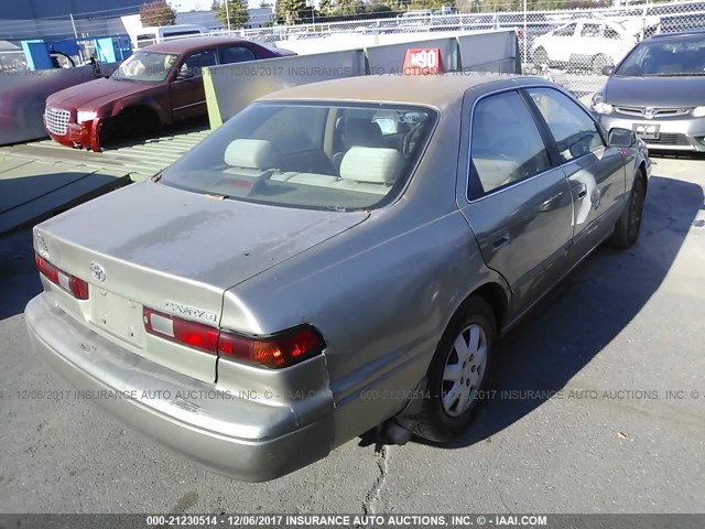 JT2BG22K0X0364985 - 1999 TOYOTA CAMRY LE/XLE BEIGE photo 4