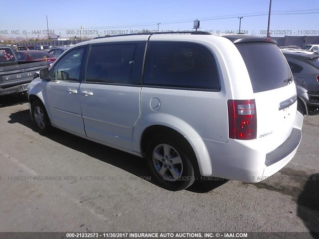 2D4RN5D14AR496861 - 2010 DODGE GRAND CARAVAN SXT WHITE photo 3