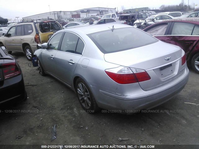 KMHGC4DF6AU100931 - 2010 HYUNDAI GENESIS 4.6L SILVER photo 3