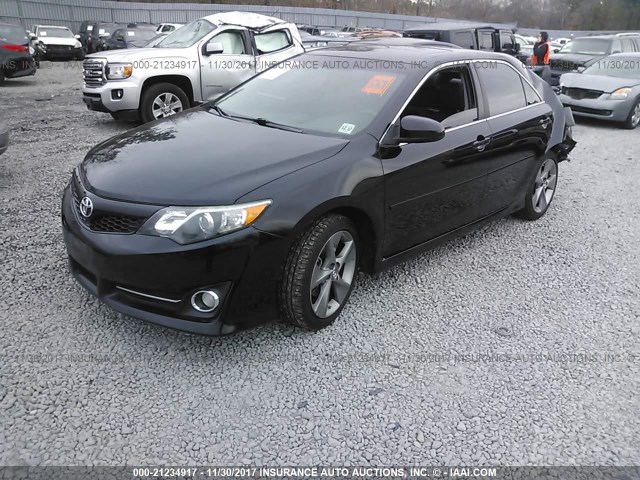 4T1BF1FK1CU198005 - 2012 TOYOTA CAMRY SE/LE/XLE BLACK photo 2