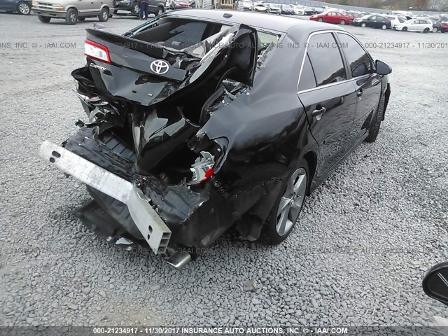 4T1BF1FK1CU198005 - 2012 TOYOTA CAMRY SE/LE/XLE BLACK photo 4
