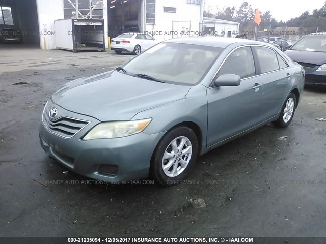 4T1BF3EK3AU572947 - 2010 TOYOTA CAMRY SE/LE/XLE 灰色 照片 2