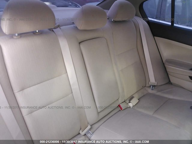 1HGCP2F42CA234445 - 2012 HONDA ACCORD LXP WHITE photo 8