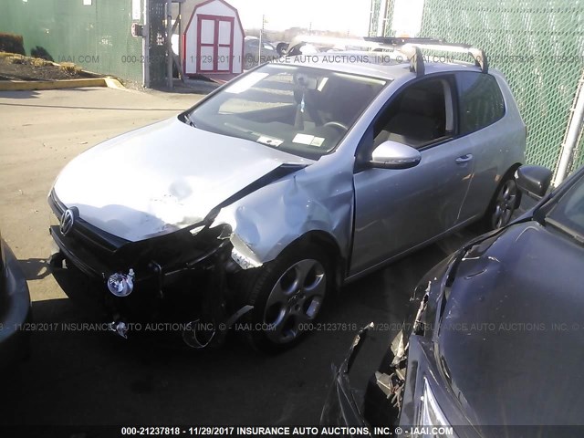 WVWAB7AJ5AW271746 - 2010 VOLKSWAGEN GOLF SILVER photo 2