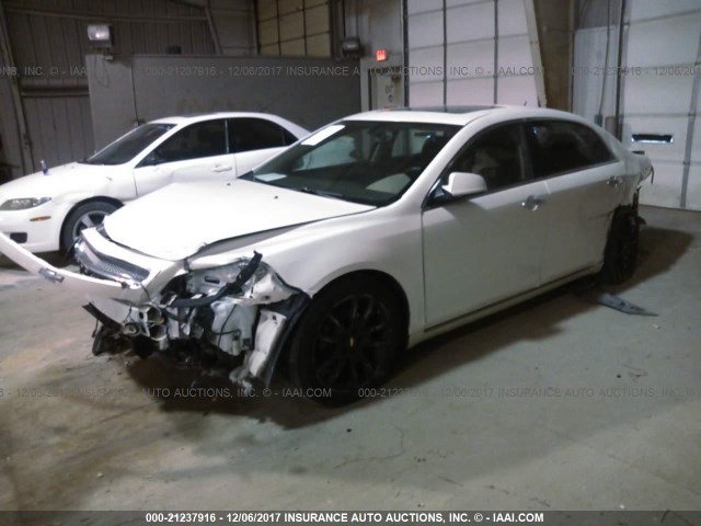 1G1ZE5E19BF190610 - 2011 CHEVROLET MALIBU LTZ WHITE photo 2