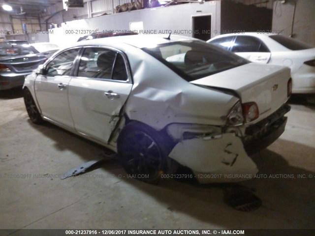 1G1ZE5E19BF190610 - 2011 CHEVROLET MALIBU LTZ WHITE photo 3