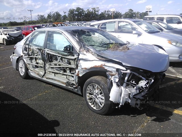 4T1BF1FK8GU524842 - 2016 TOYOTA CAMRY LE/XLE/SE/XSE 银色 照片 1