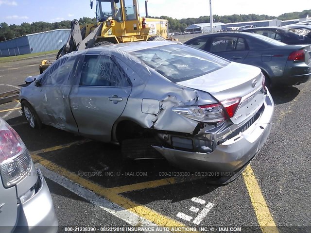 4T1BF1FK8GU524842 - 2016 TOYOTA CAMRY LE/XLE/SE/XSE 银色 照片 3