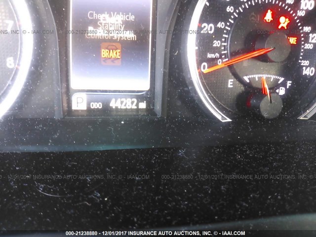 4T1BF1FK5GU570094 - 2016 TOYOTA CAMRY LE/XLE/SE/XSE ვერცხლისფერი ფოტო 7