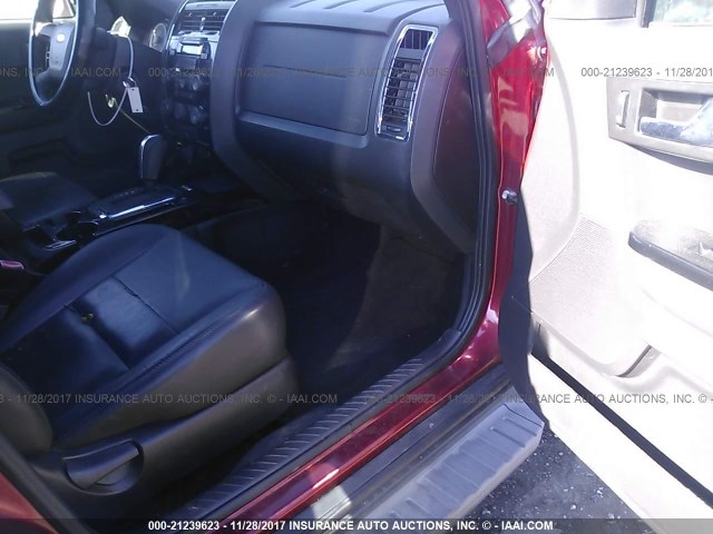 1FMCU0E70CKB89647 - 2012 FORD ESCAPE LIMITED RED photo 5