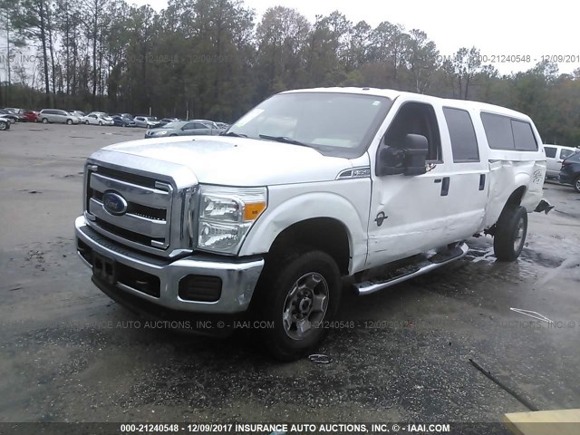 1FT8W3BT7CED23530 - 2012 FORD F350 SUPER DUTY WHITE photo 2