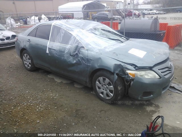 4T1BF3EK7BU684216 - 2011 TOYOTA CAMRY SE/LE/XLE BLUE photo 1