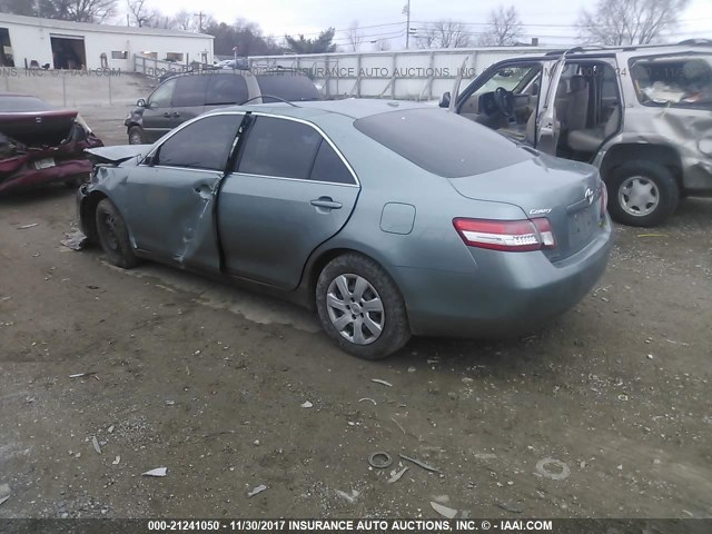 4T1BF3EK7BU684216 - 2011 TOYOTA CAMRY SE/LE/XLE BLUE photo 3