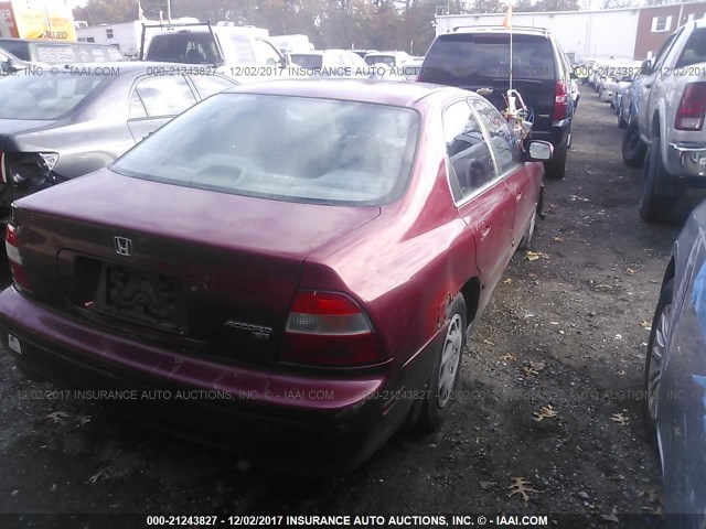 1HGCD5532RA055107 - 1994 HONDA ACCORD LX/EX RED photo 4