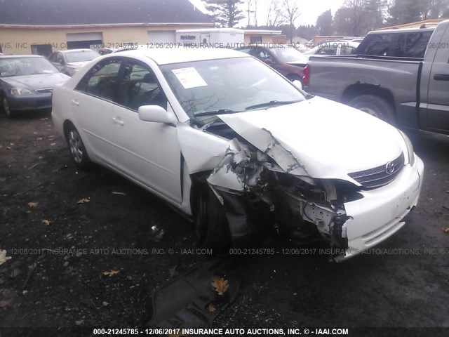 4T1BE32K62U111430 - 2002 TOYOTA CAMRY LE/XLE/SE თეთრი ფოტო 1
