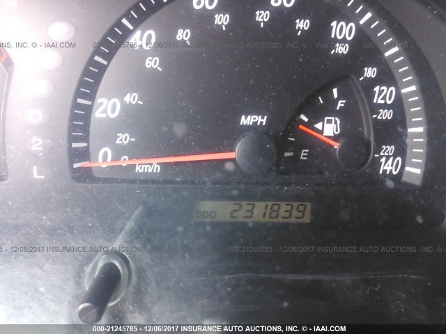 4T1BE32K62U111430 - 2002 TOYOTA CAMRY LE/XLE/SE თეთრი ფოტო 7