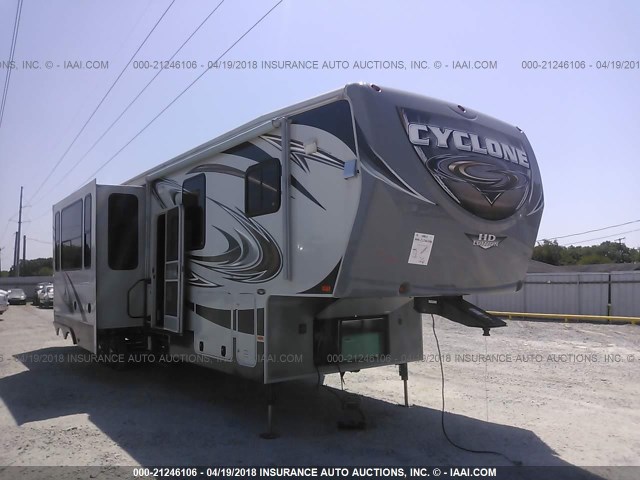 5SFCG4332DE252604 - 2013 HEARTLAND CYCLONE  灰色 照片 1