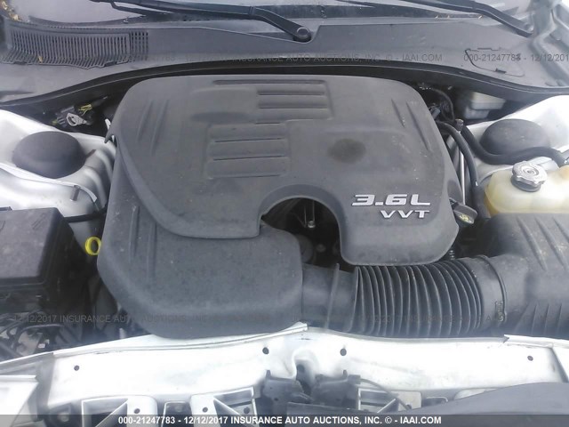 2C3CA4CG5BH528663 - 2011 CHRYSLER 300 WHITE photo 10