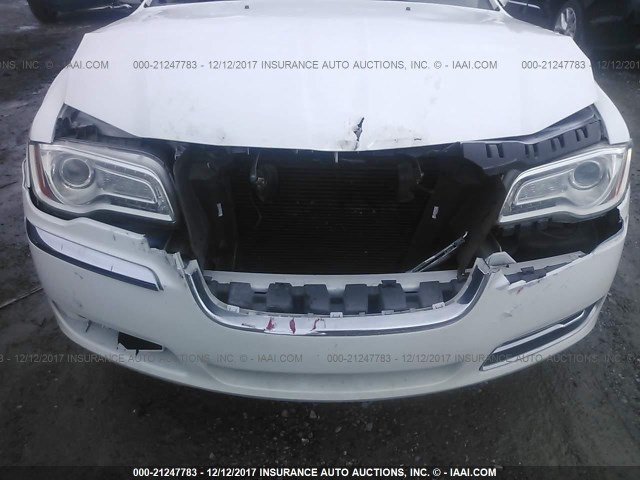2C3CA4CG5BH528663 - 2011 CHRYSLER 300 WHITE photo 6