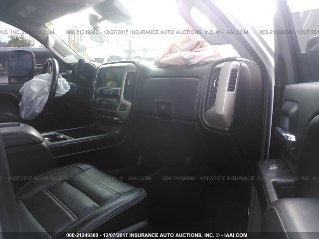 1GT424E8XFF156537 - 2015 GMC SIERRA K3500 DENALI SILVER photo 5