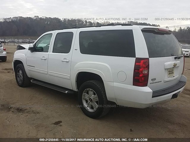 1GNFK26309R257273 - 2009 CHEVROLET SUBURBAN K1500 LT WHITE photo 3