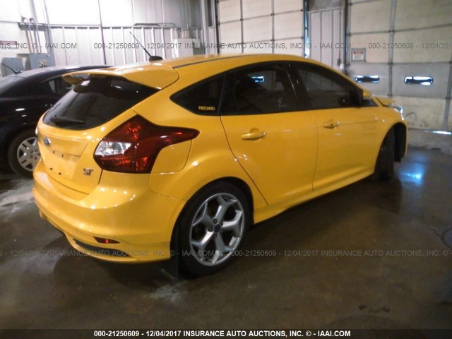 1FADP3L94DL185849 - 2013 FORD FOCUS ST YELLOW photo 4