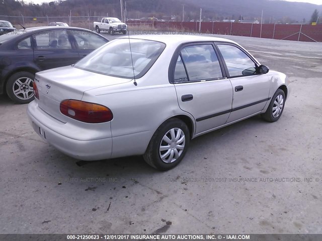 1Y1SK52832Z422812 - 2002 CHEVROLET GEO PRIZM LSI SILVER photo 4