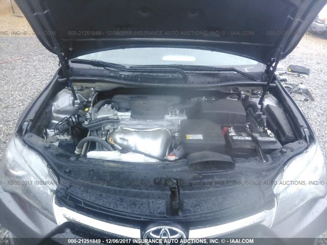 4T1BF1FK1GU149702 - 2016 TOYOTA CAMRY LE/XLE/SE/XSE 灰色 照片 10