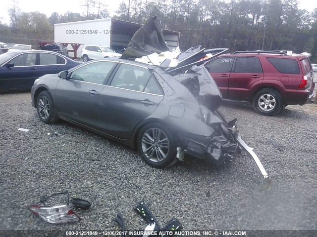 4T1BF1FK1GU149702 - 2016 TOYOTA CAMRY LE/XLE/SE/XSE 灰色 照片 3