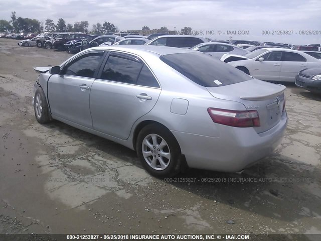 4T1BK46K97U029305 - 2007 TOYOTA CAMRY NEW GENERAT LE/XLE/SE SILVER photo 3