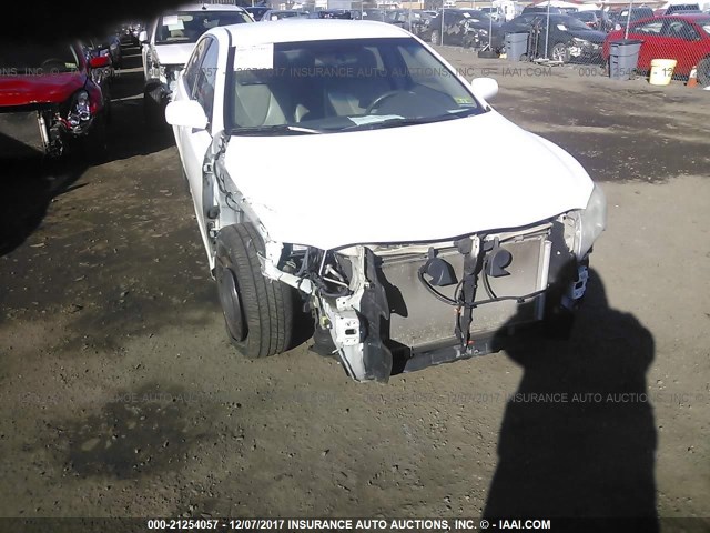 4T1BK46K77U555111 - 2007 TOYOTA CAMRY NEW GENERAT LE/XLE/SE WHITE photo 6