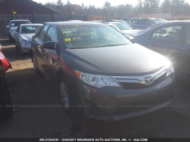 4T1BF1FK1CU040022 - 2012 TOYOTA CAMRY SE/LE/XLE ნაცრისფერი ფოტო 1