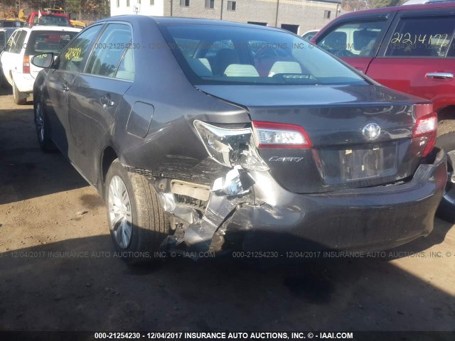 4T1BF1FK1CU040022 - 2012 TOYOTA CAMRY SE/LE/XLE ნაცრისფერი ფოტო 6