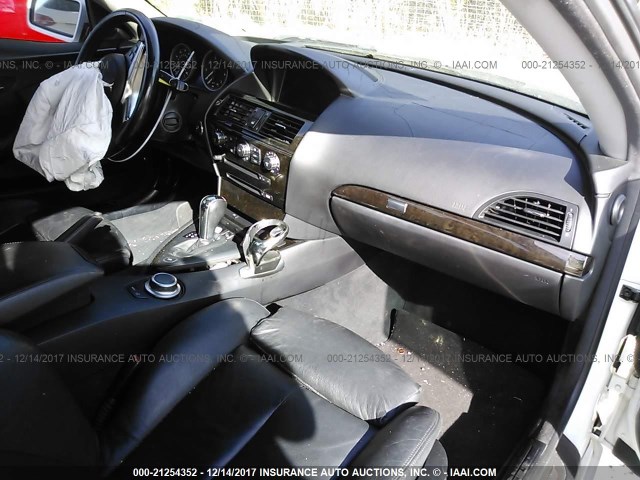 WBAEH13426CR50044 - 2006 BMW 650 I WHITE photo 5