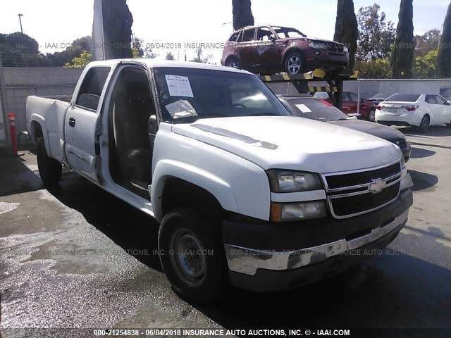 1GCHC23246F110929 - 2006 CHEVROLET SILVERADO C2500 HEAVY DUTY WHITE photo 1