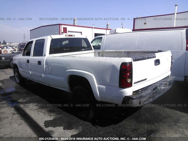 1GCHC23246F110929 - 2006 CHEVROLET SILVERADO C2500 HEAVY DUTY WHITE photo 3