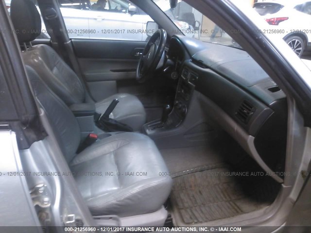 JF1SG65623H744358 - 2003 SUBARU FORESTER 2.5XS Серебристый фото 5