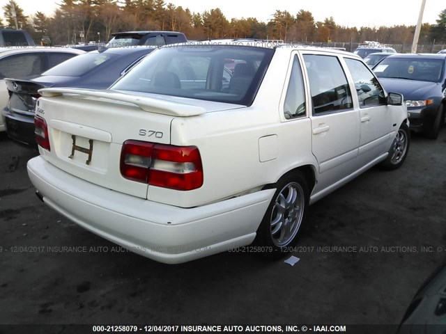 YV1LS5548W1443459 - 1998 VOLVO S70 WHITE photo 4