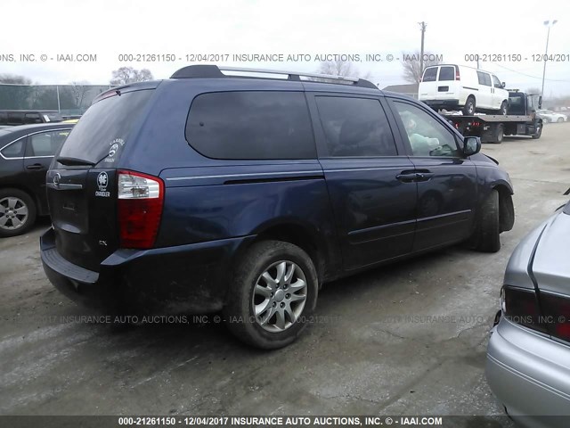 KNDMB233686194815 - 2008 KIA SEDONA EX/LX BLUE photo 4