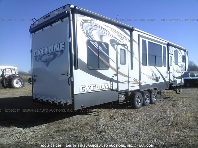 5SFCG4331DE264274 - 2013 HEARTLAND CYCLONE  黑色 照片 4