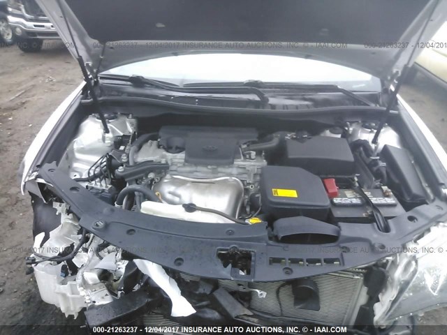 4T1BF1FK1EU315620 - 2014 TOYOTA CAMRY L/SE/LE/XLE Gümüş foto 10