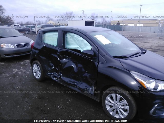 KL8CD6SA3HC757794 - 2017 CHEVROLET SPARK 1LT Черный фото 6