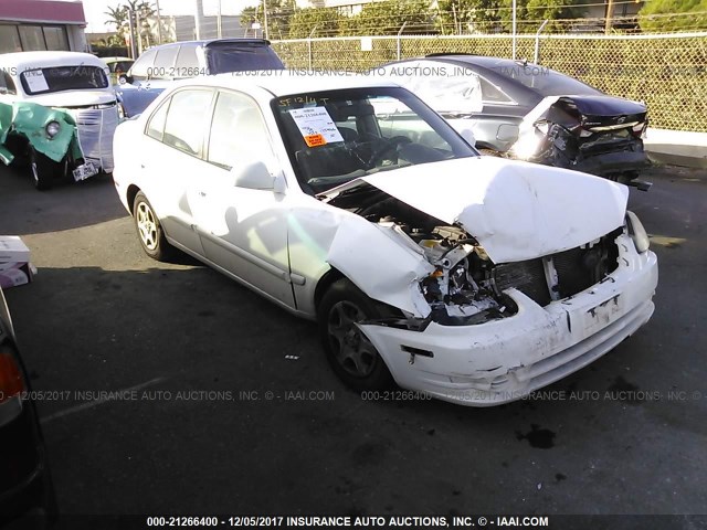 KMHCG45CX5U627481 - 2005 HYUNDAI ACCENT GL WHITE photo 1