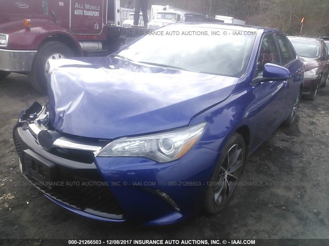 4T1BF1FK3GU558171 - 2016 TOYOTA CAMRY LE/XLE/SE/XSE ლურჯი ფოტო 2