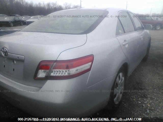 4T1BF3EK5BU669150 - 2011 TOYOTA CAMRY SE/LE/XLE 银色 照片 4