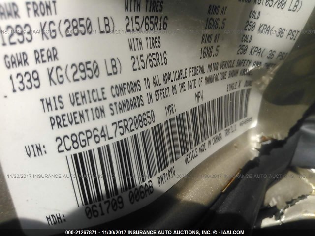 2C8GP64L75R208650 - 2005 CHRYSLER TOWN & COUNTRY LIMITED GOLD photo 9